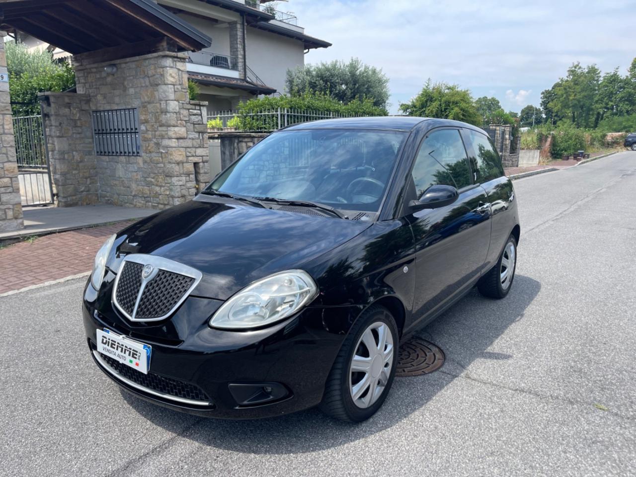 Lancia Ypsilon 1.2 Argento