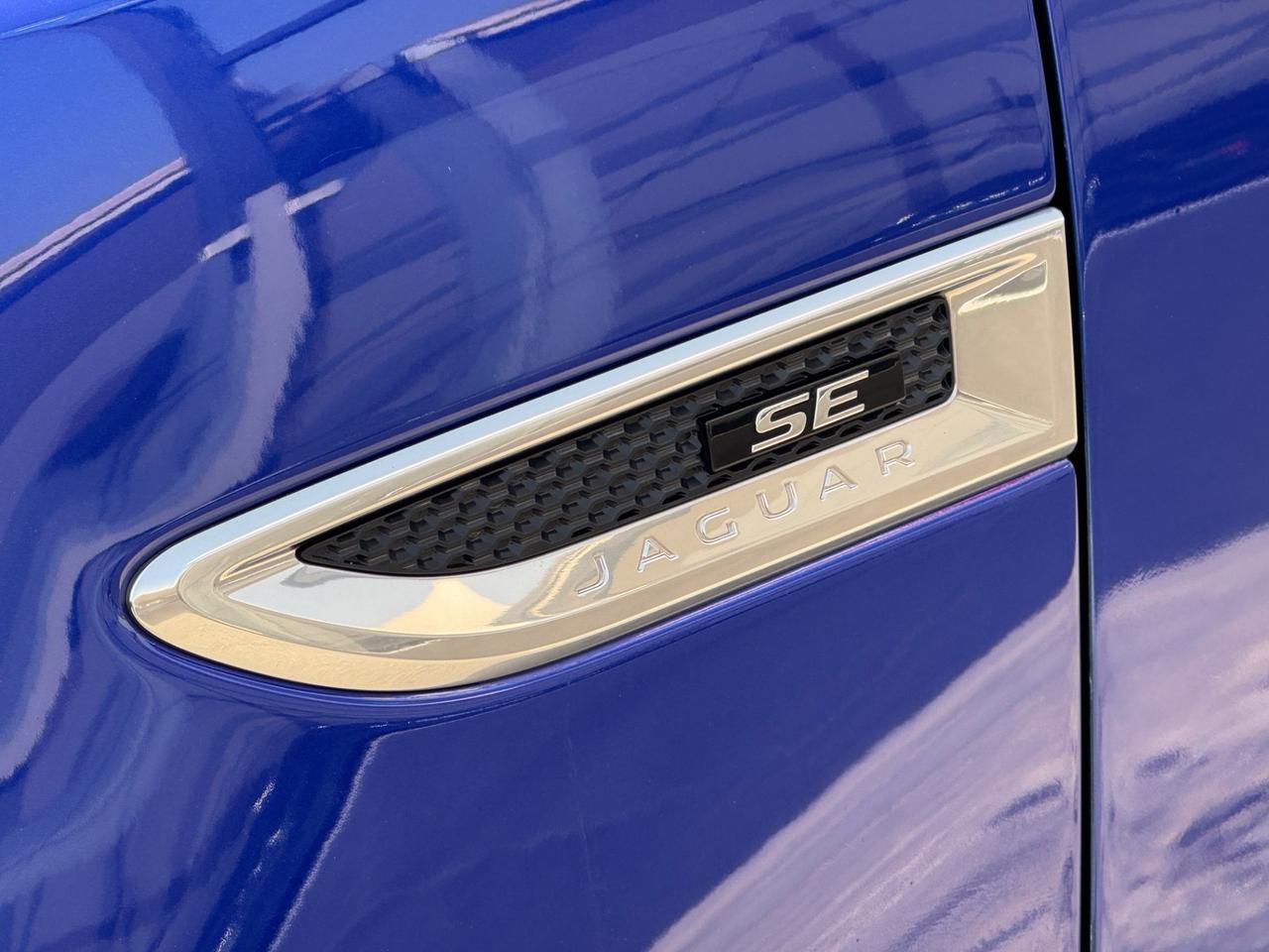 JAGUAR E-PACE 20D 180 CV R-DYNAMIC SE AWD FULL