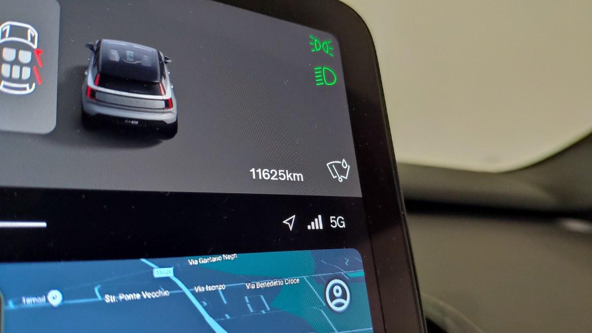 VOLVO Ex30 Single Motor Extended Range Rwd Plus