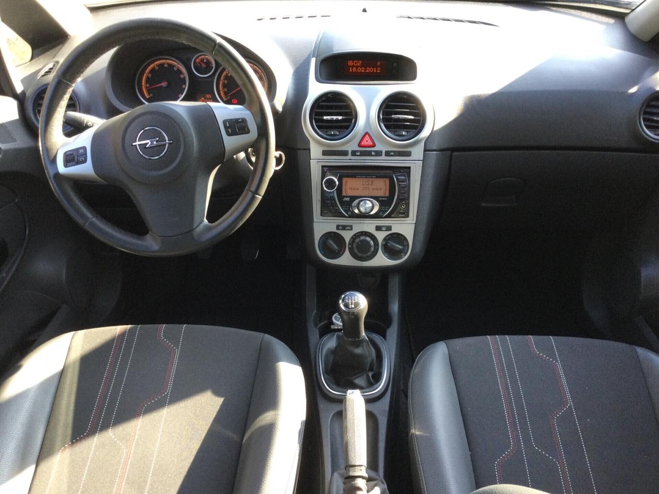 Opel Corsa 1.2 Gpl Neopatentati euro 5B- 2012