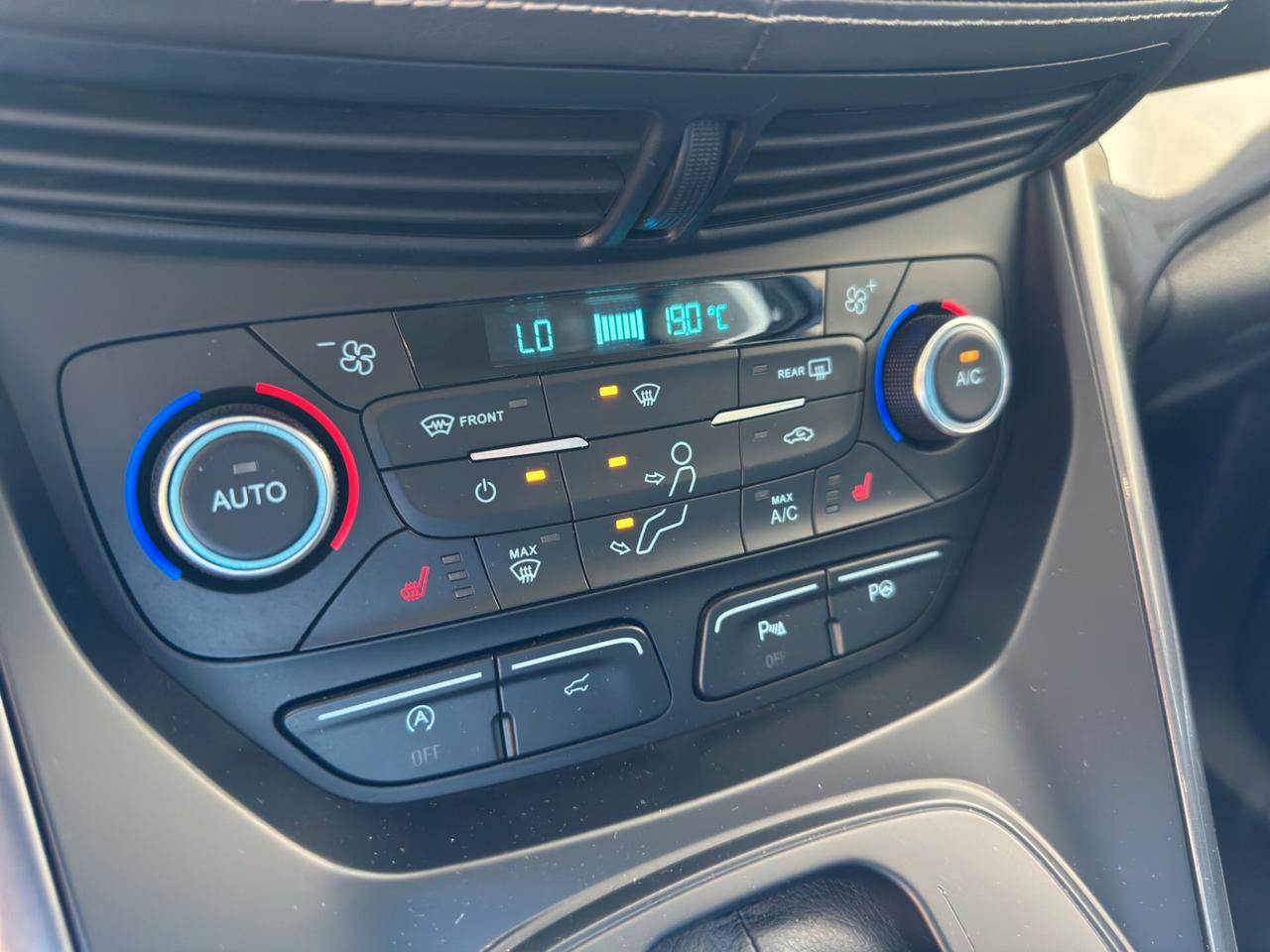 Ford Kuga 2.0 TDCI 180 CV S&S 4WD Powershift Vignale