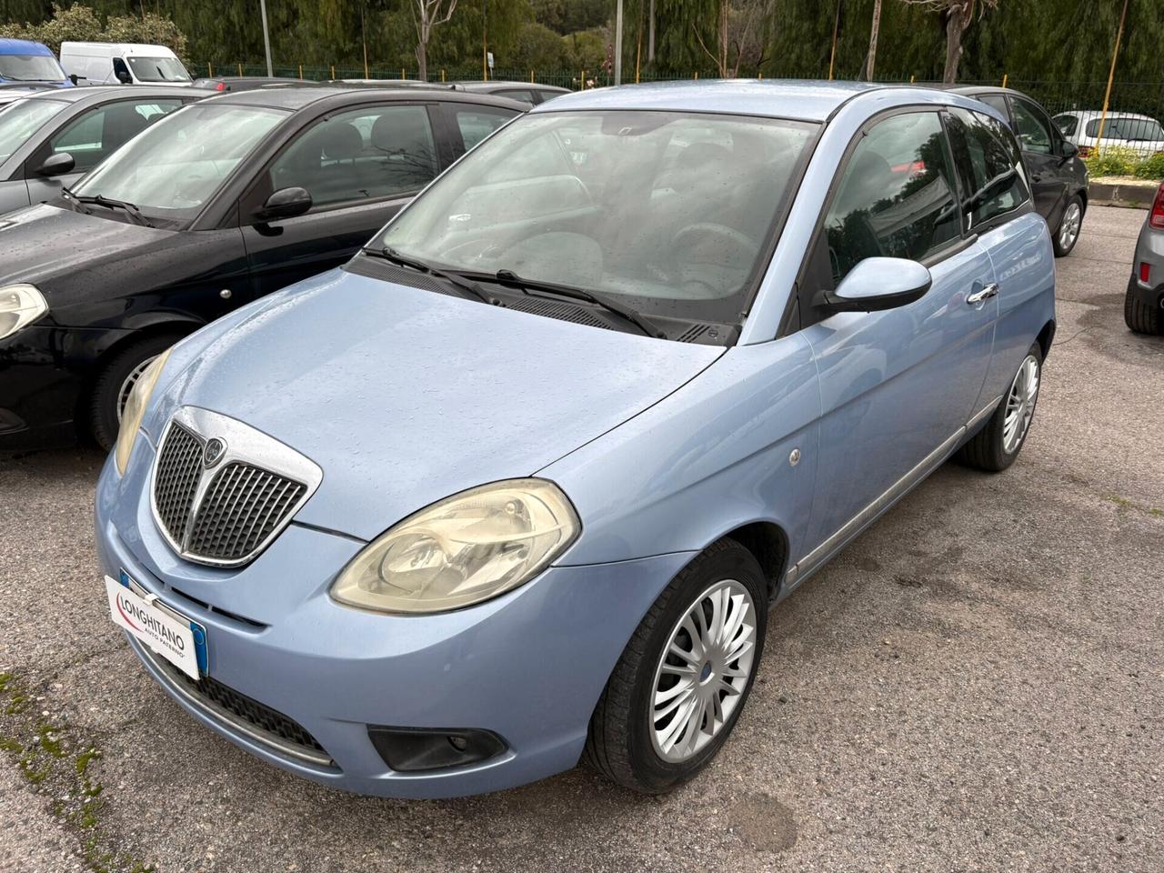 Lancia Ypsilon 1.3 MJT 75 CV Oro