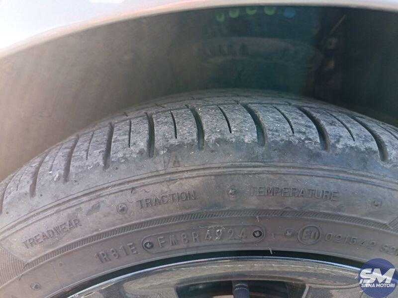 Skoda Fabia Fabia 1.0 MPI 75 CV Twin Color Design Edition Argento