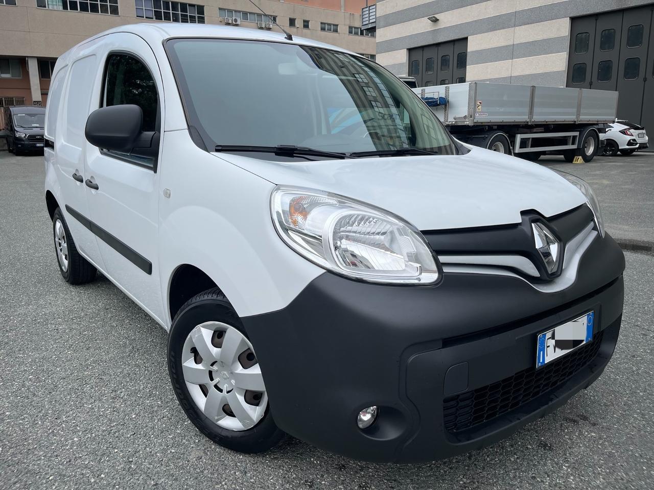 Renault Kangoo 1.5 dCi 90CV - NEOPATENTATI