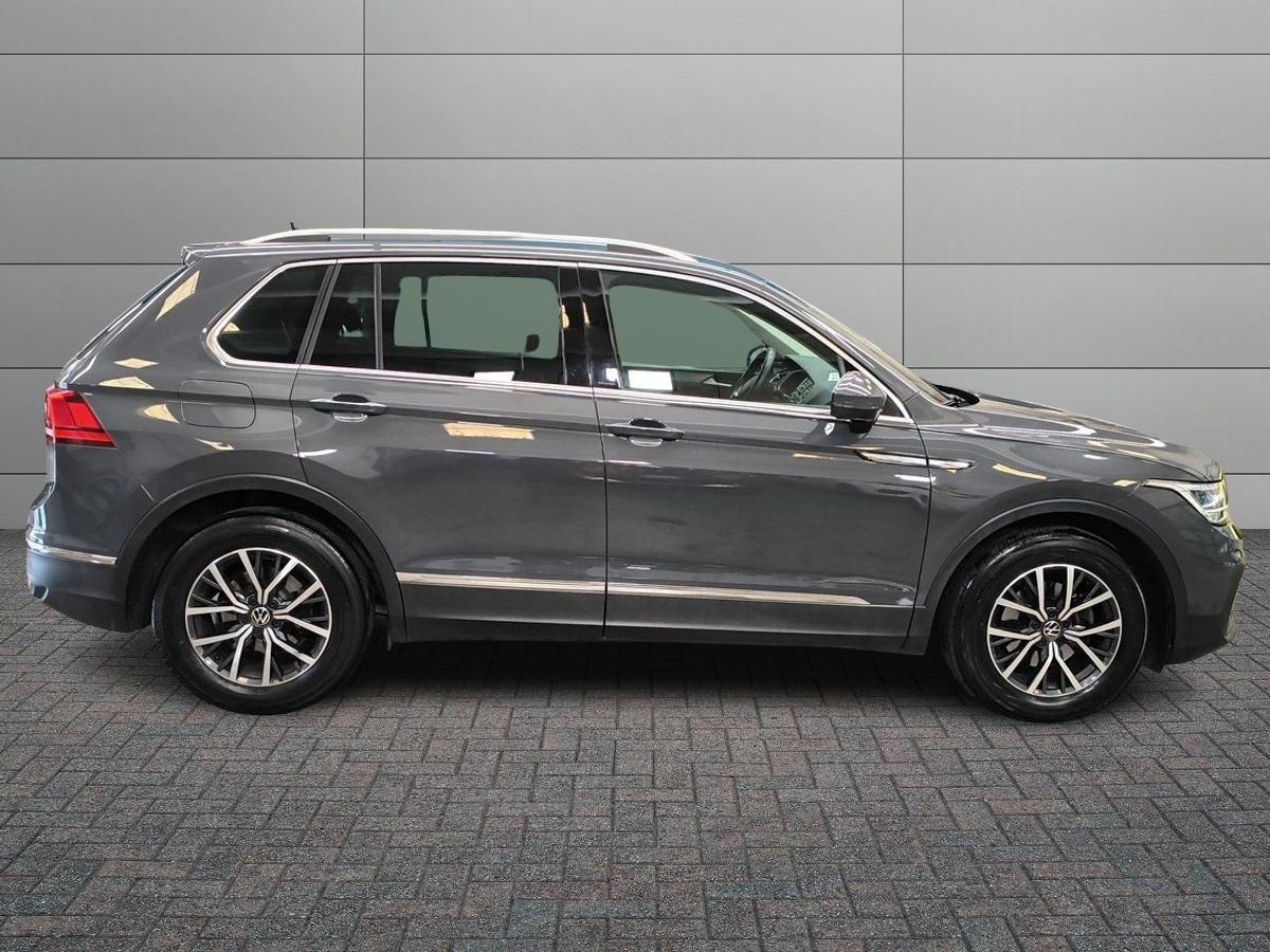 VOLKSWAGEN Tiguan II 2021 - Tiguan 1.5 tsi Life 150cv