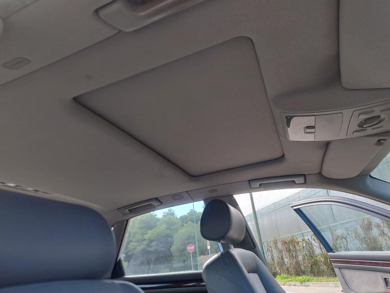 Audi A8 S8 4.2 V8 40V cat quattro