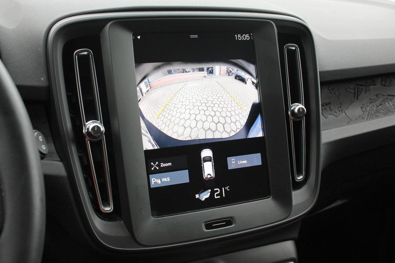 Volvo XC40 T2 automatico Essential