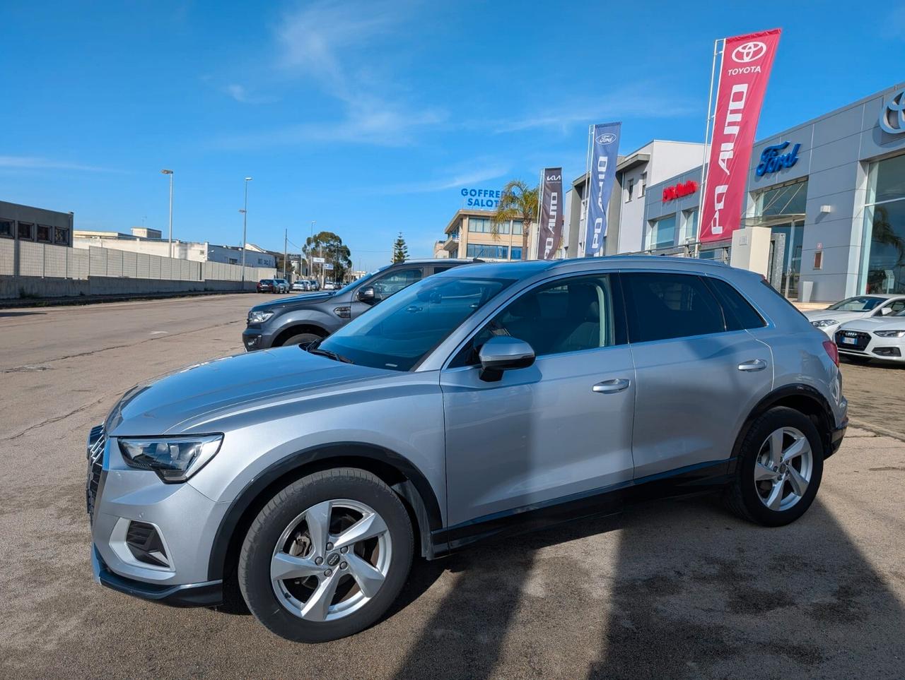 Audi Q3 35 TDI S tronic Business Advanced