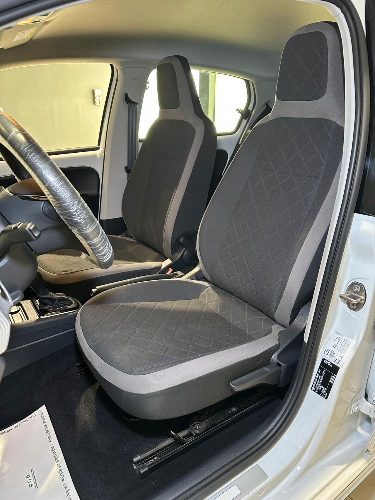 Volkswagen up! e-up! 83 CV
