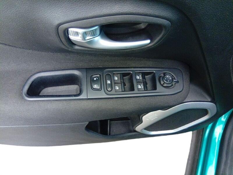 Jeep Renegade 2019 1.3 t4 Longitude 2wd 150cv ddct