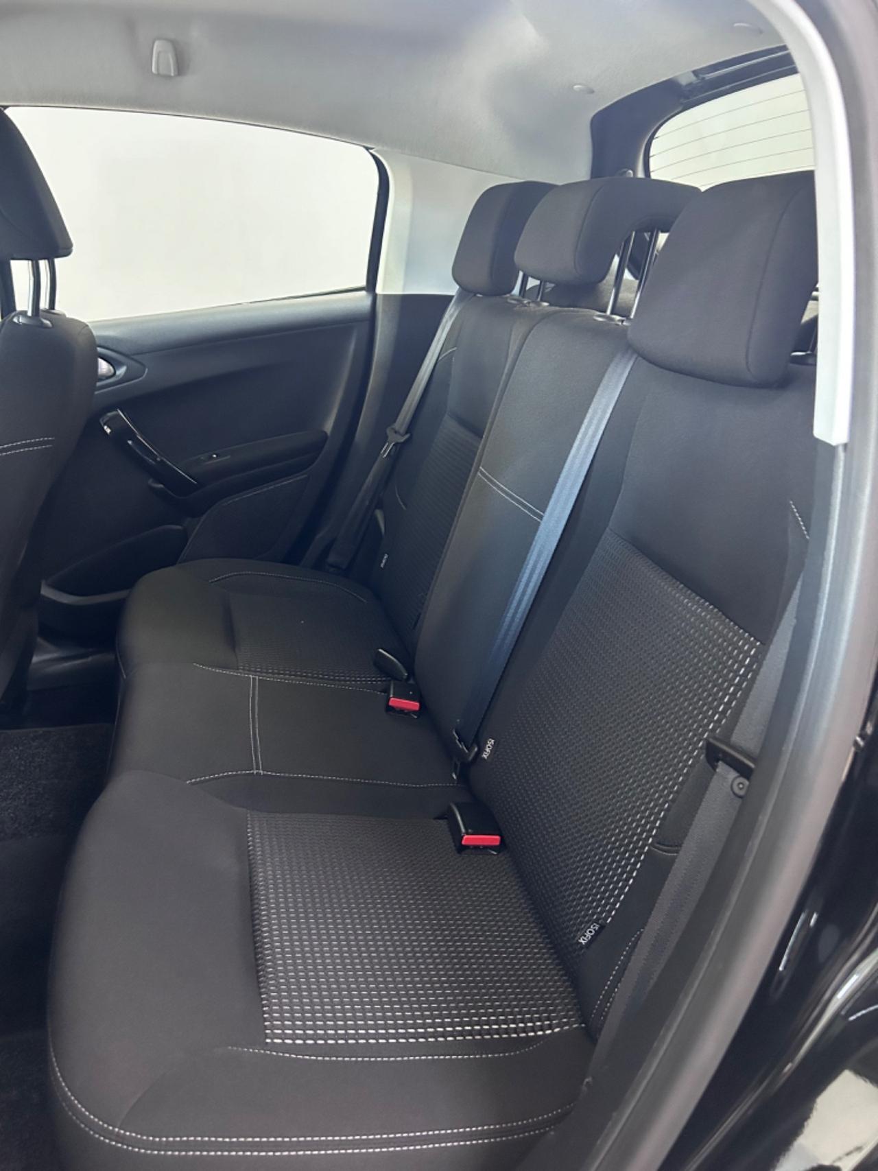 Peugeot 208 PureTech 82 5 porte Allure