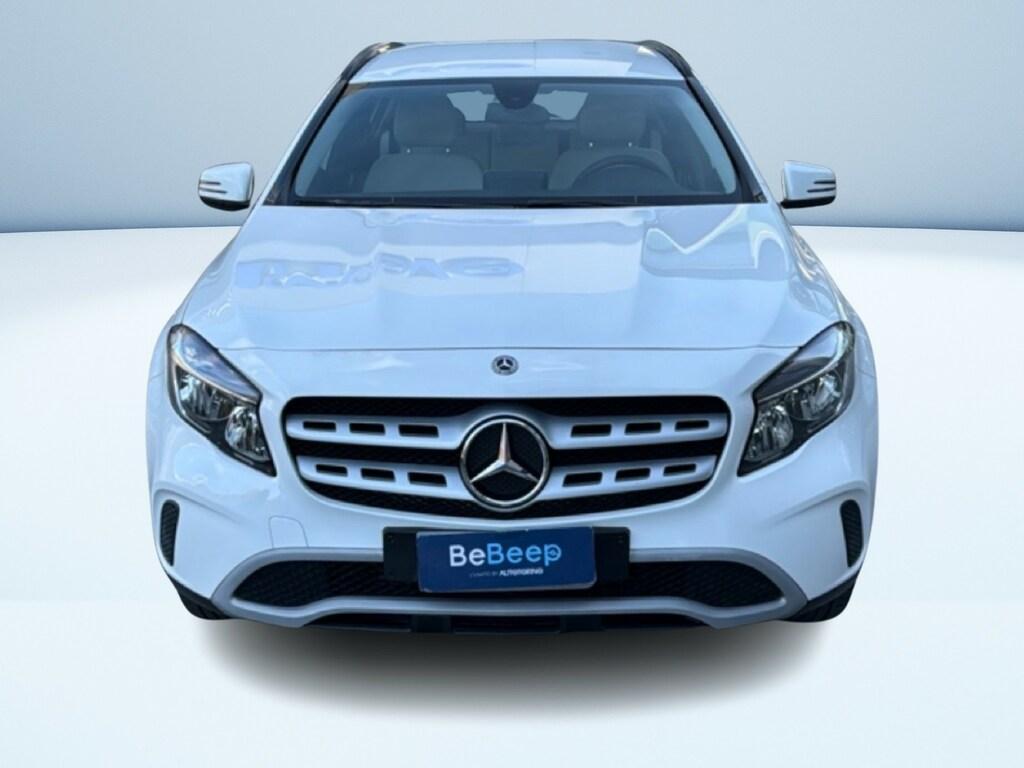 Mercedes GLA 180 180 D Business 7G-DCT
