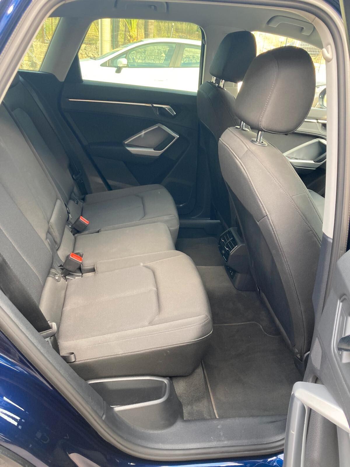 Audi Q3 35 TDI S tronic Business Advanced