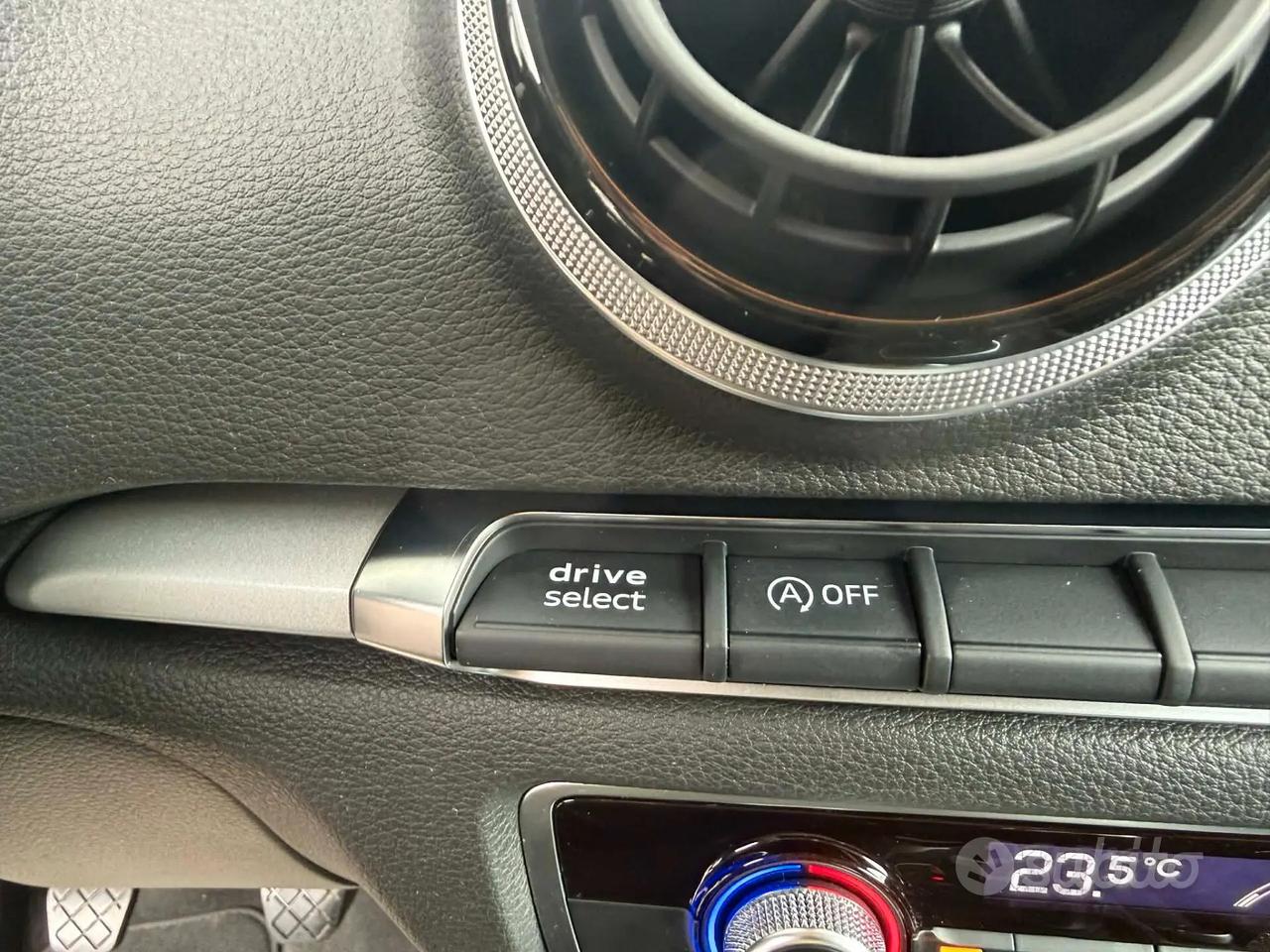 Audi A3 1.6 TDI 110Cv 3PORTE -VOLANO NUOVO-