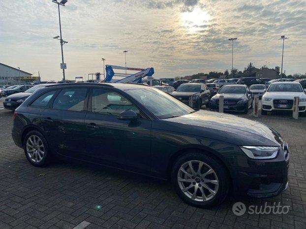 AUDI A4 Avant 40 TFSI S tronic Business