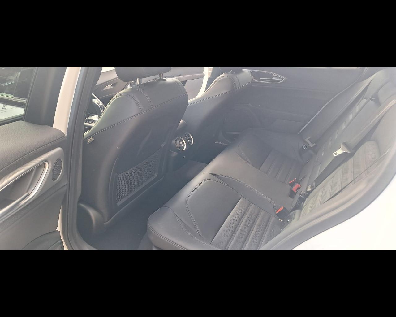 ALFA ROMEO Giulia (2016) - Giulia 2.2 Turbodiesel 160 CV AT8 Veloce