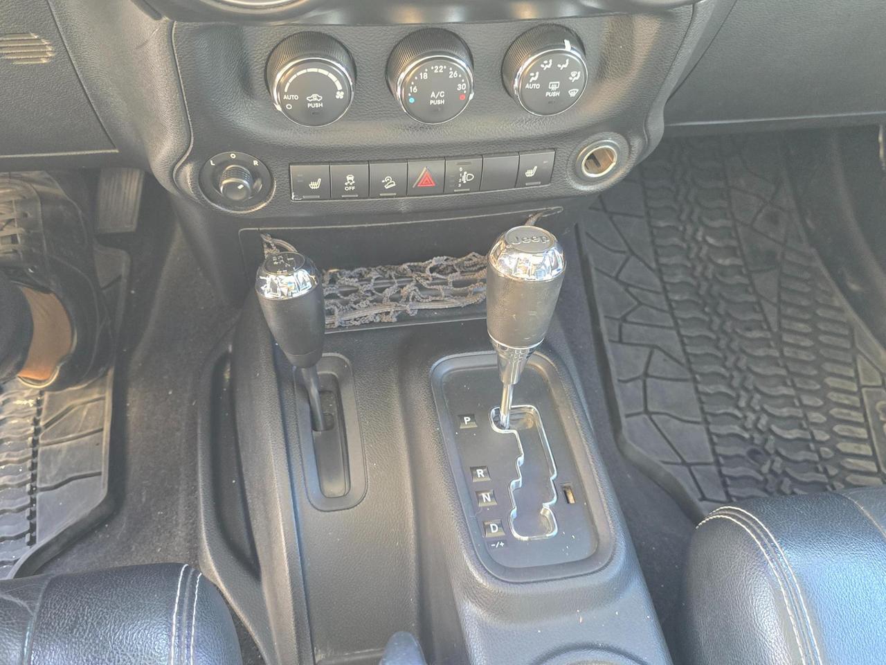 Jeep Wrangler 3 porte Wrangler 2.8 crd Sahara auto