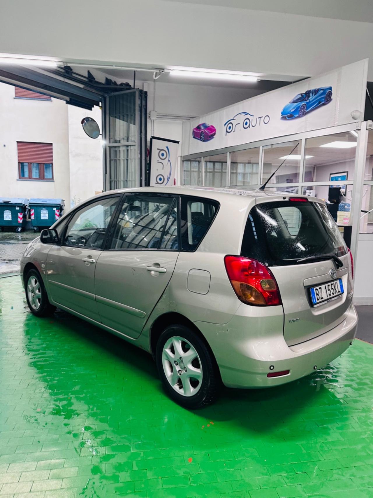 Toyota Corolla 1.4 16V 5 porte