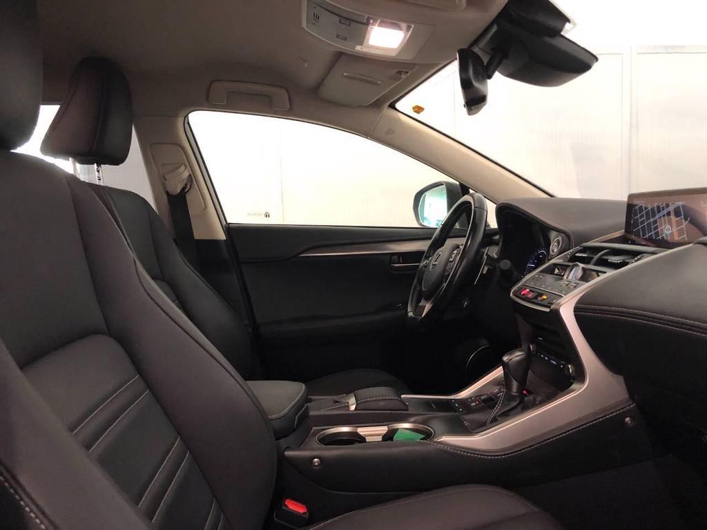 Lexus NX 300 300 2.5 Hybrid Premium 4WD CVT
