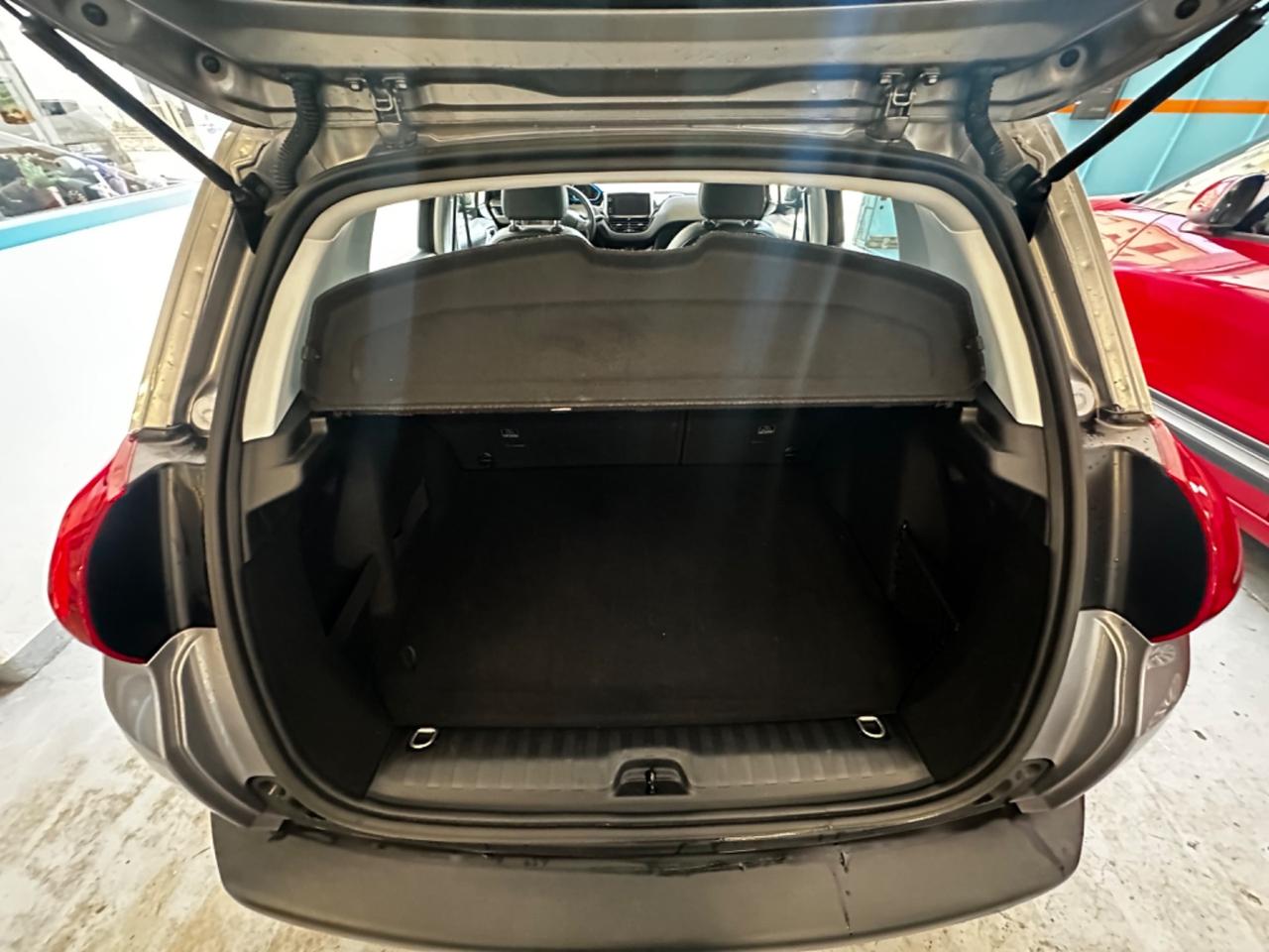 Peugeot 2008 82Cv S&S Allure - Distribuzione fatta - Autonavigli