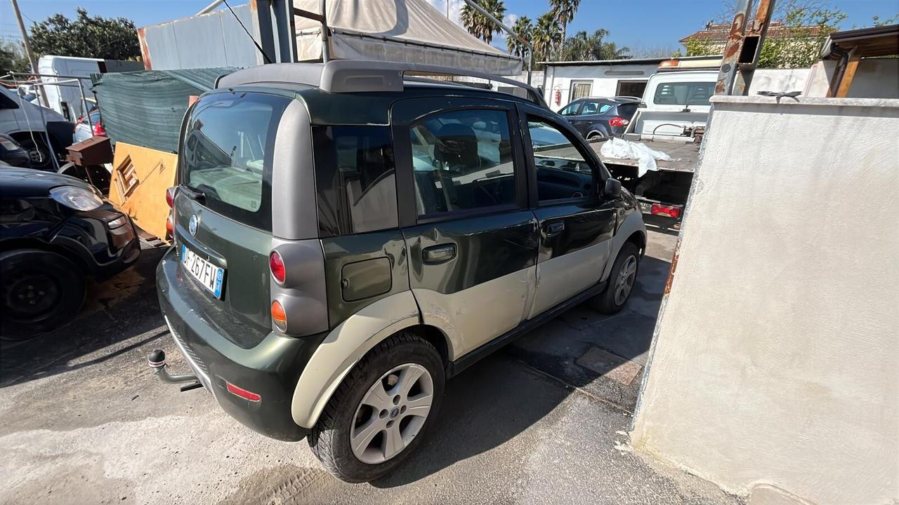 Fiat Panda 1.3 MJT 16V 4x4 Cross