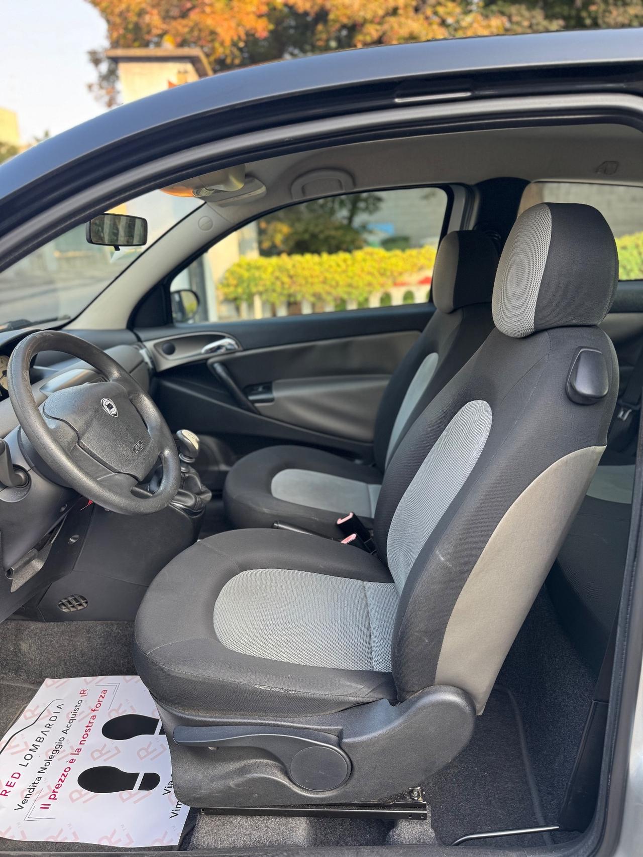 Lancia Ypsilon 1.2 Argento