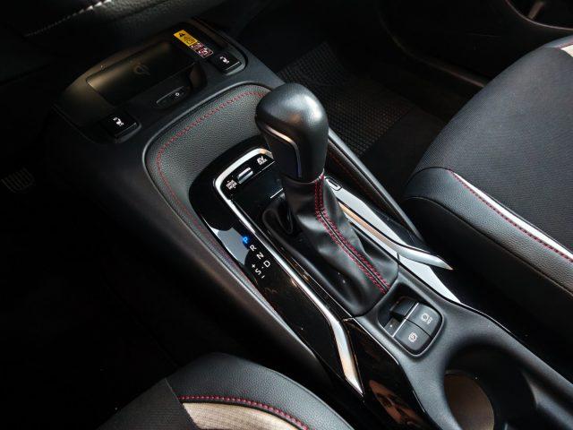 TOYOTA Corolla 2.0 Hybrid GR SPORT