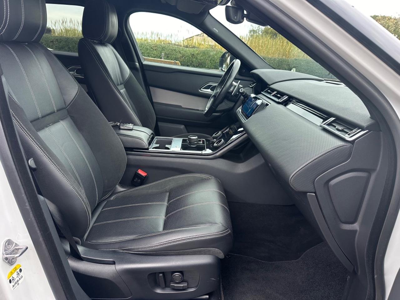 Velar 2.0D I4 240 CV R-Dynamic PREZZO REALE