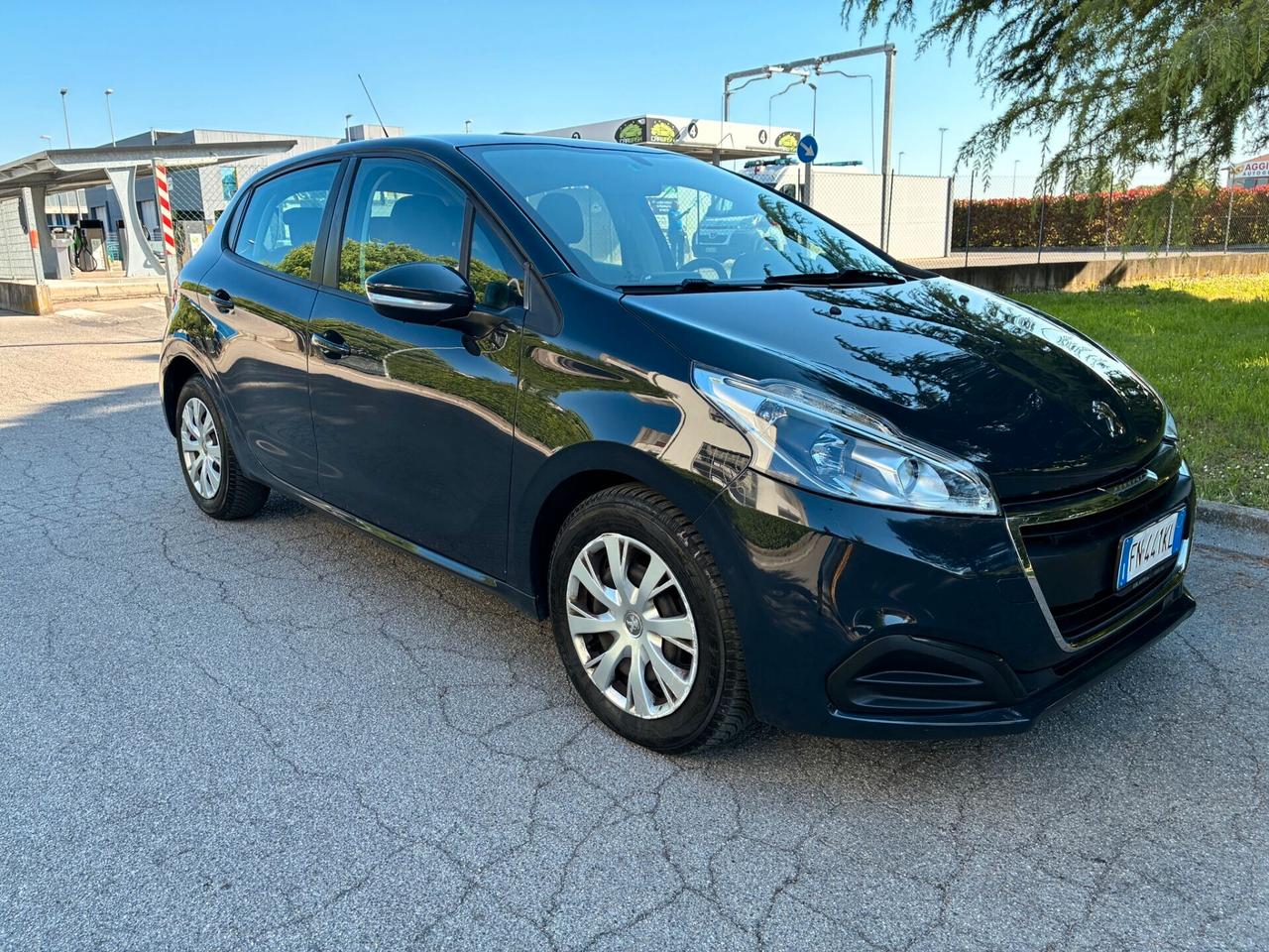 Peugeot 208 PureTech 82 5p. GPL Active