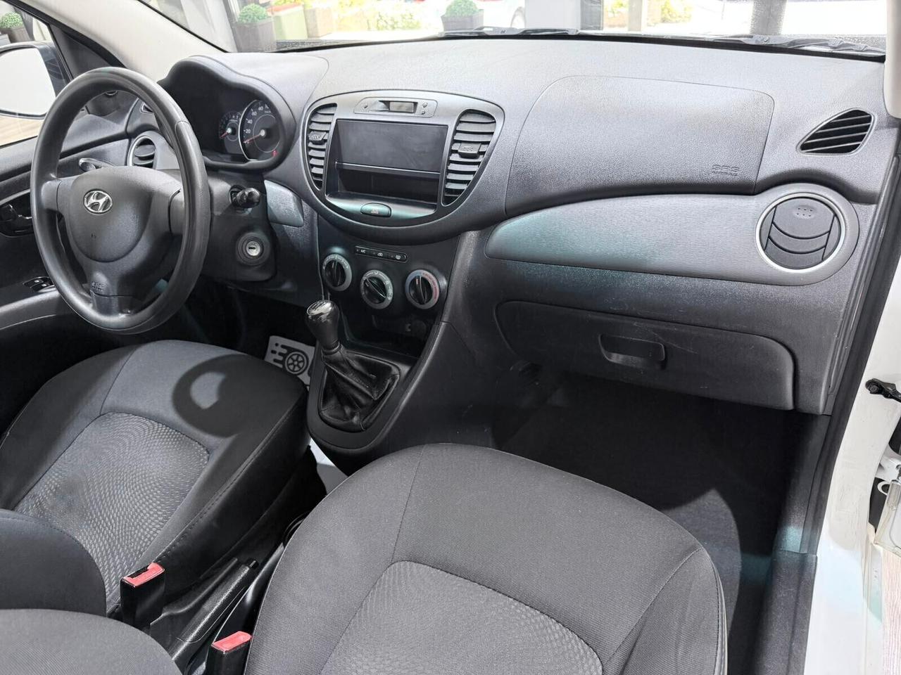 HYUNDAI I10 69cv 90.000km NEOPATENTATI