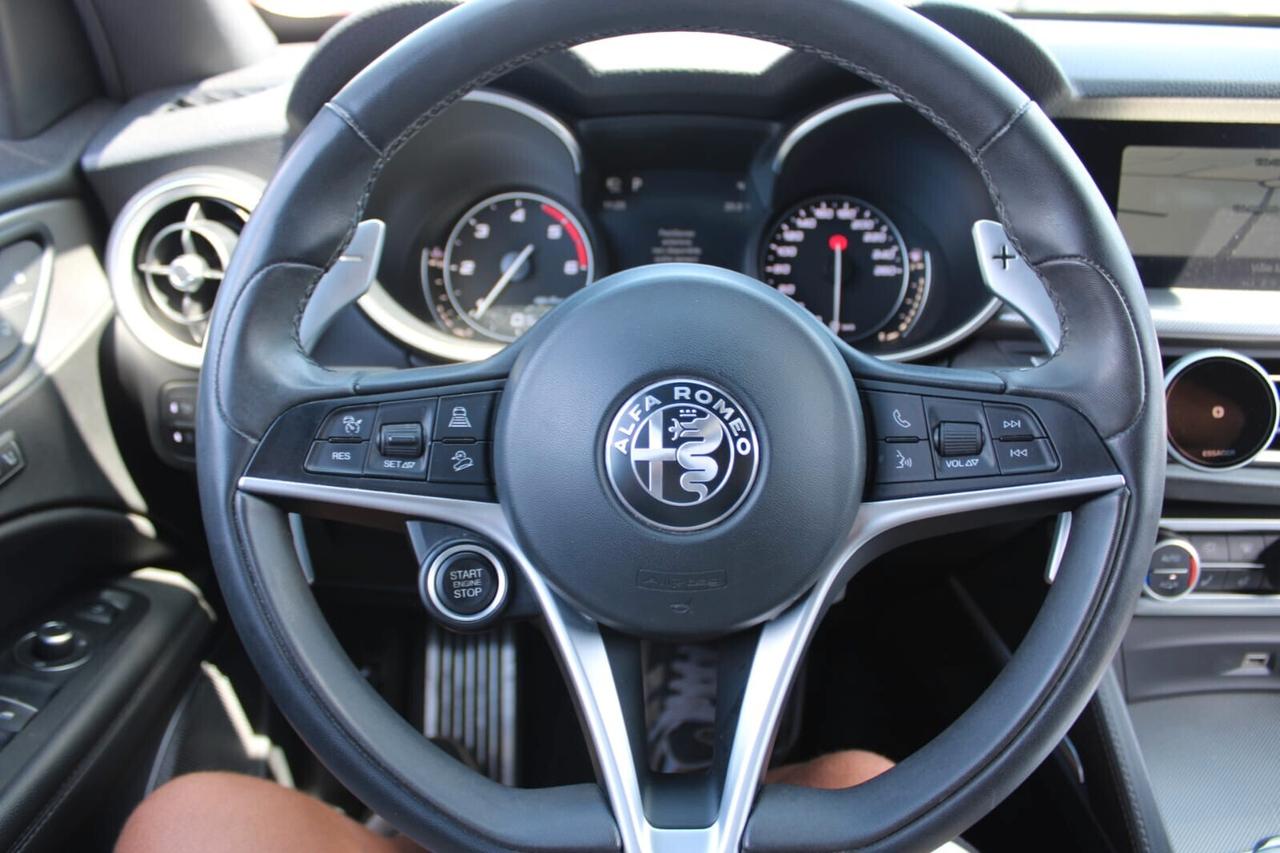 Alfa Romeo Stelvio Tua A SOLI 338€ al mese Anticipo Zero