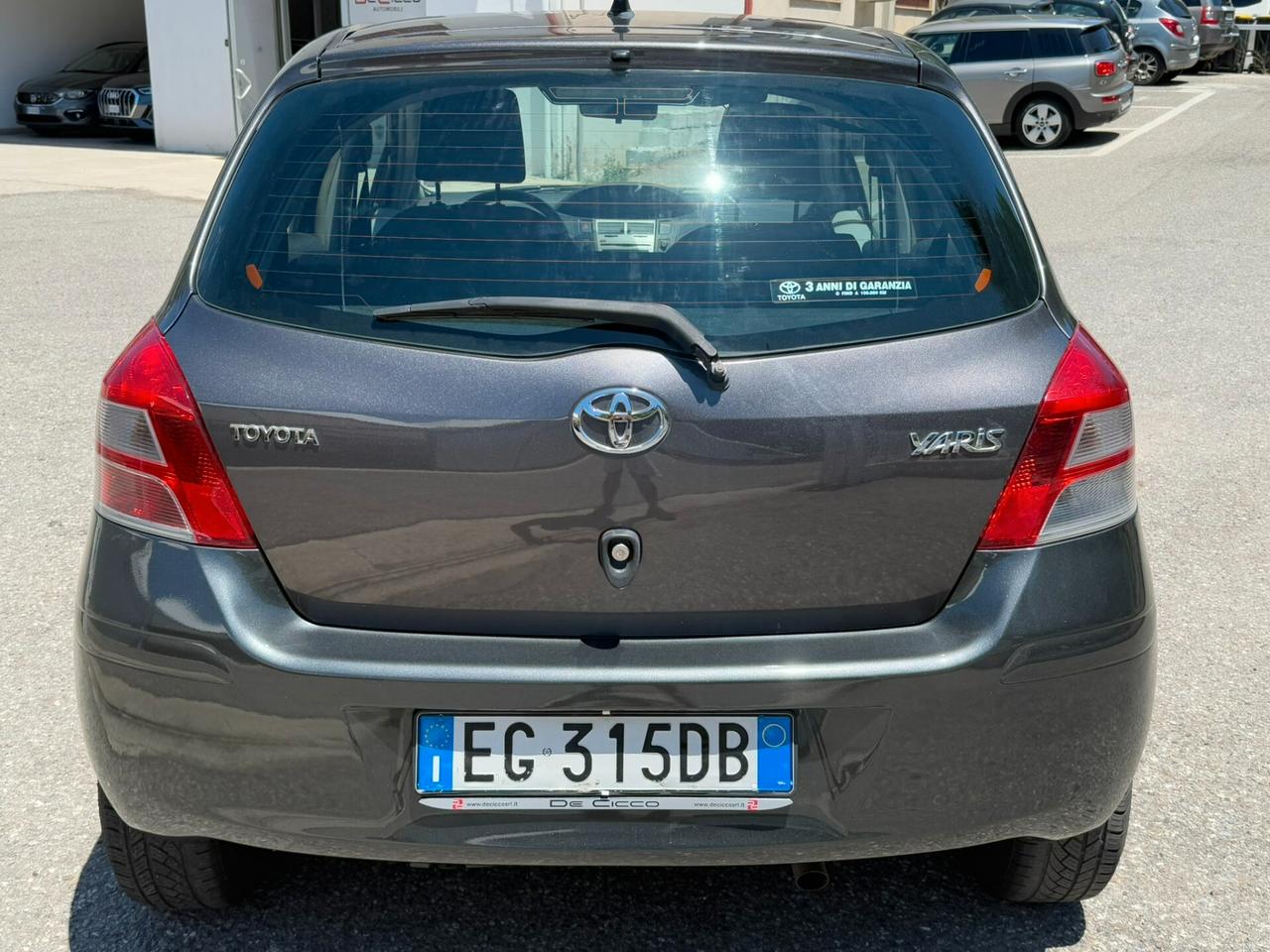 Toyota Yaris 1.0 5 porte Sol