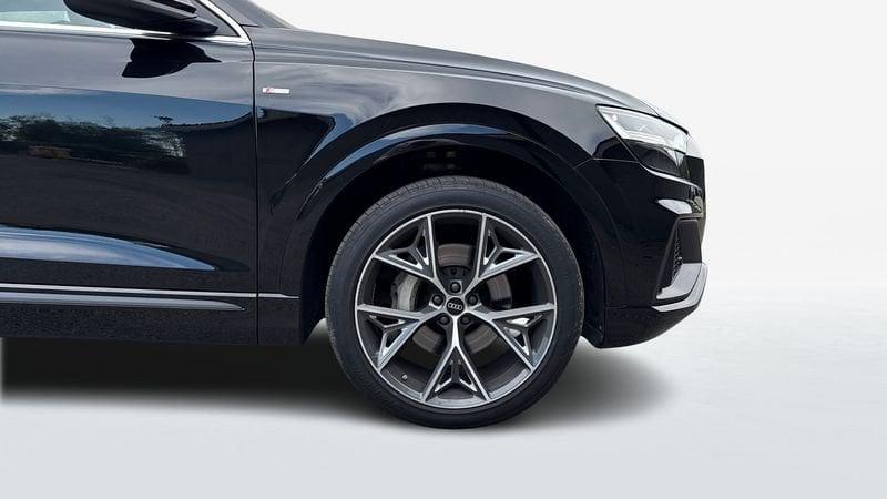 Audi Q8 50 3.0 V6 TDI mHEV quattro tiptronic