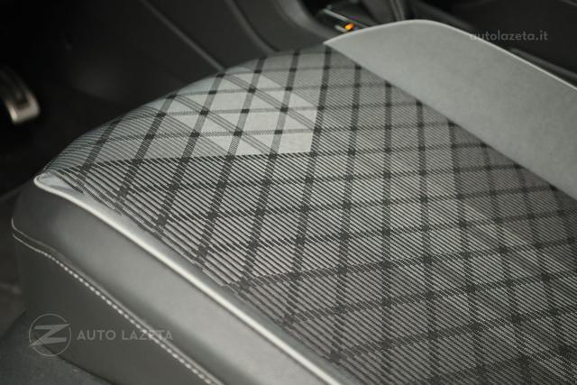 VOLKSWAGEN Tiguan 2.0 TDI 150 CV SCR DSG R-Line