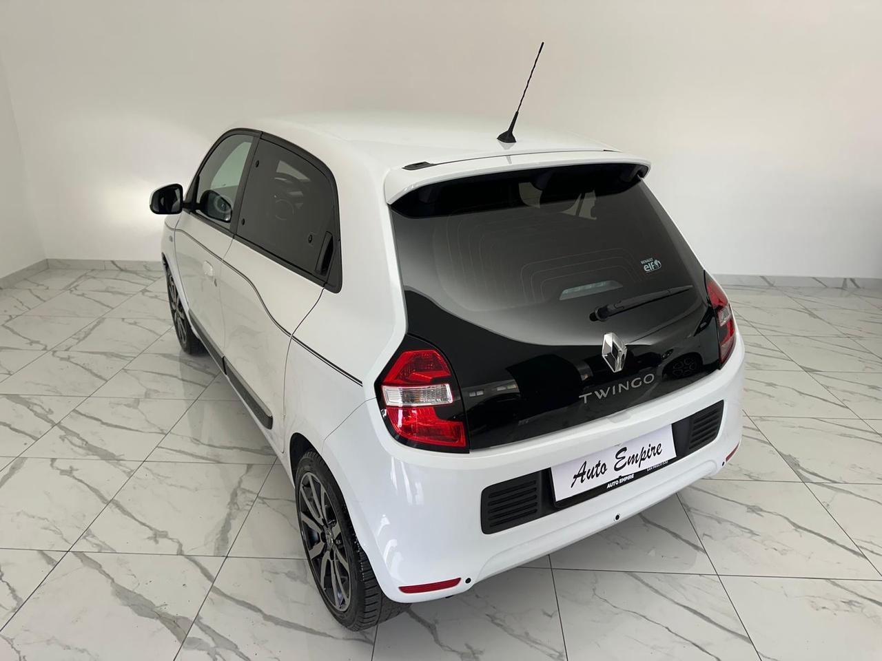 RENAULT TWINGO 90 CV AUTOMATICA/NAVI/TELECAMERA 22.000 KM