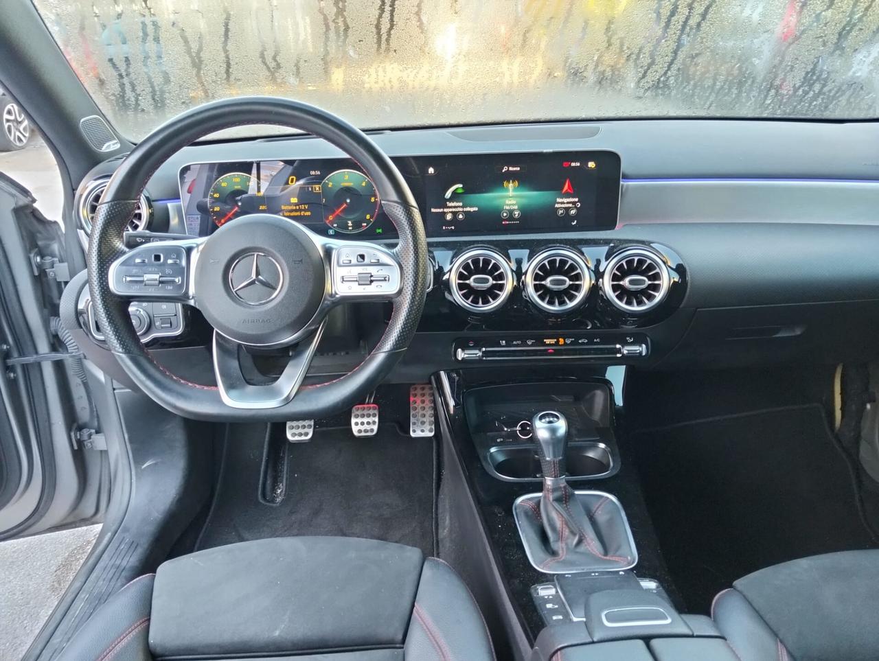 Mercedes-benz A 160d "AMG" 2020 SINISTRATA