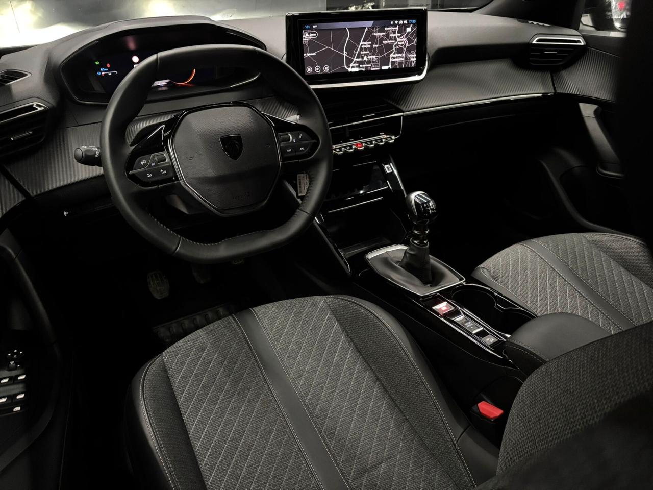 Peugeot 2008 1.2 PureTech 100 S&S Allure