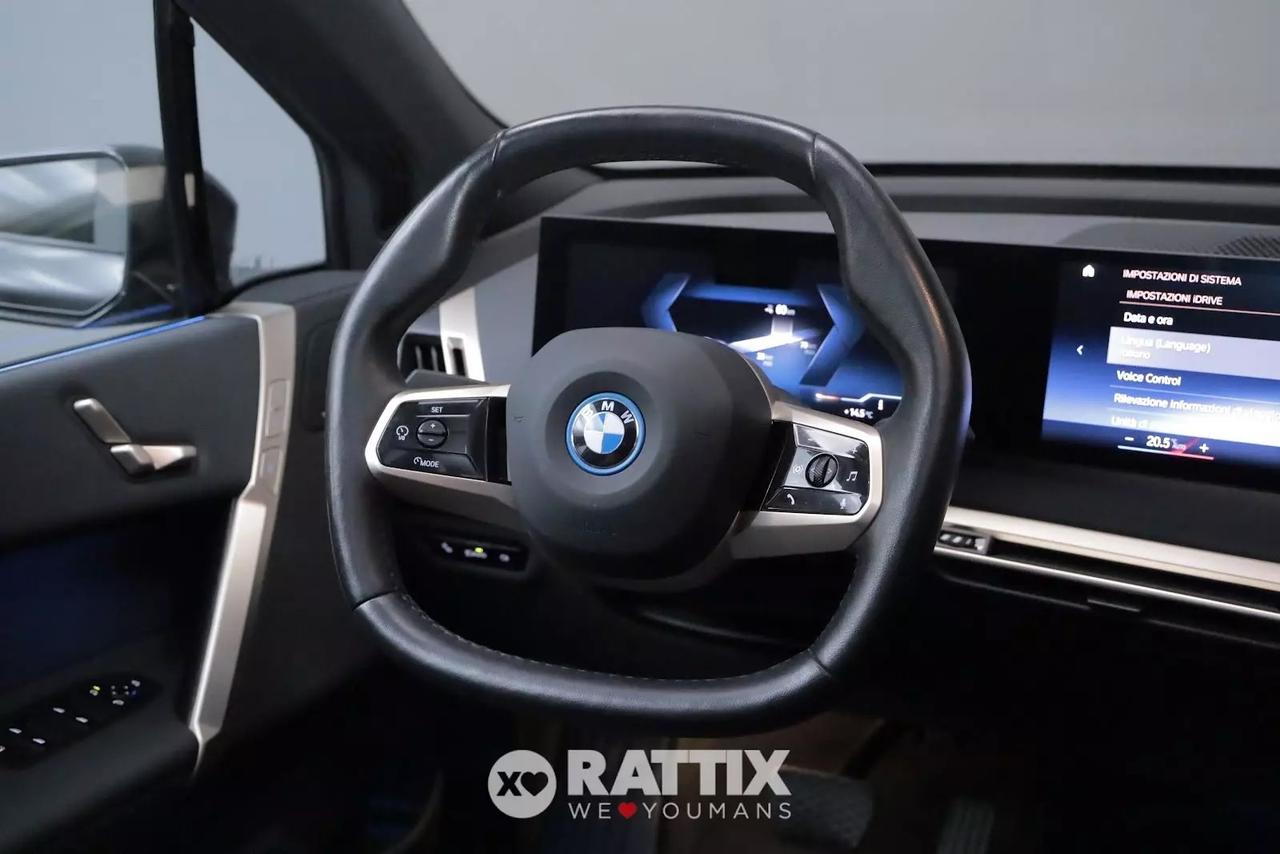 BMW iX motore elettrico 240KW Sport xDrive40 Auto