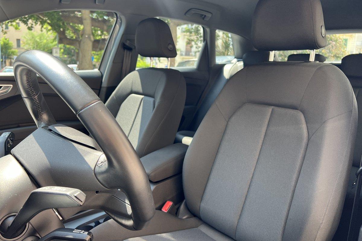 AUDI Q4 35 e-tron Business Advanced