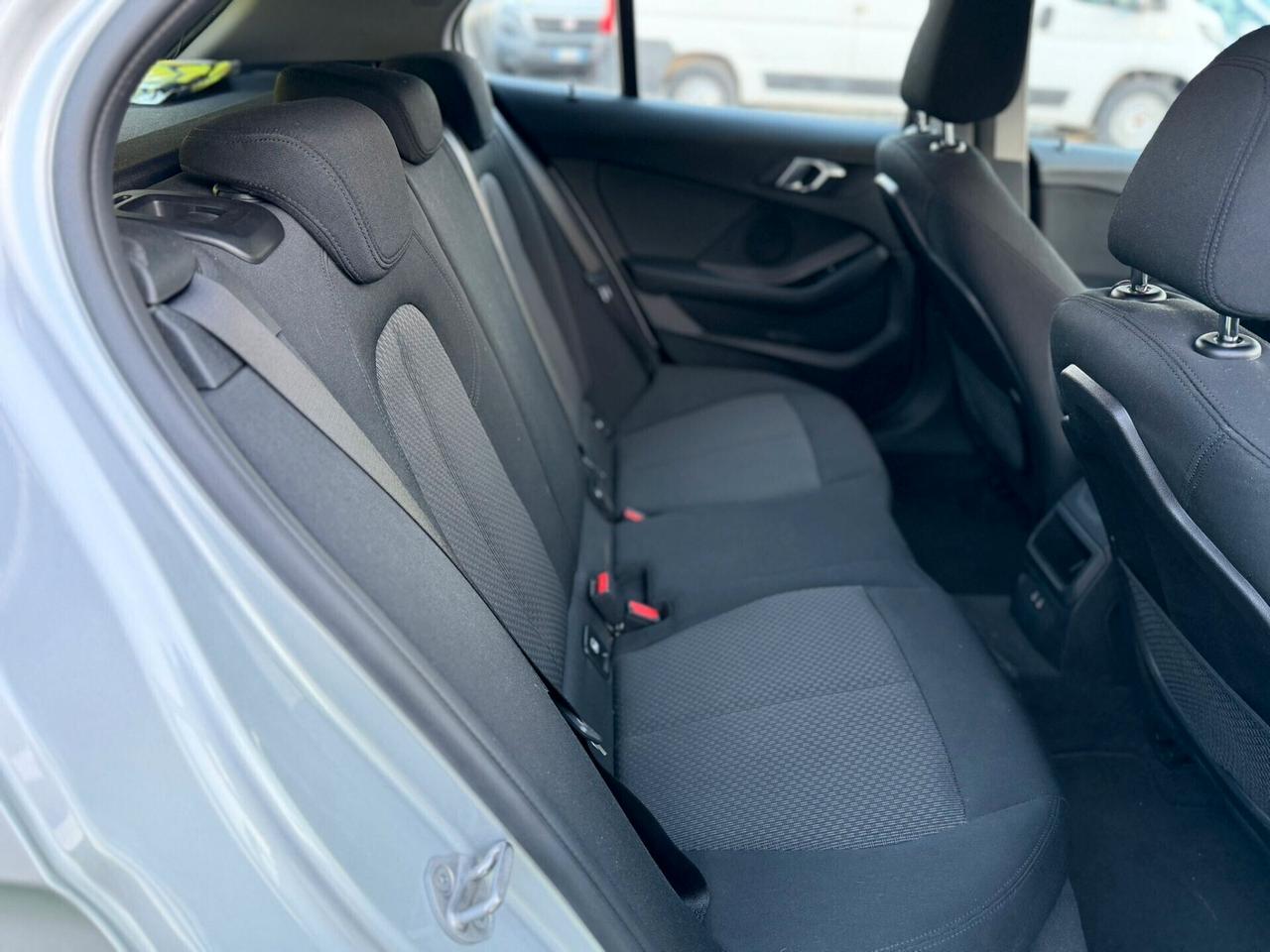 Bmw 116 116d 5p. Advantage