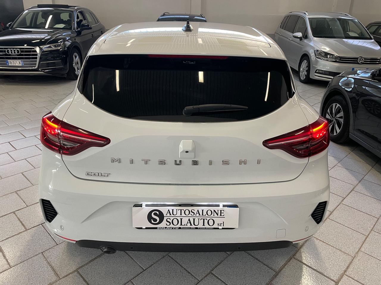 Mitsubishi Colt 1.0L turbo 90 CV Invite