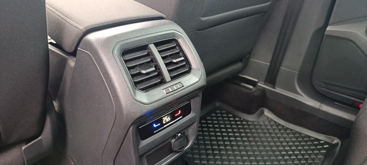 Volkswagen Tiguan 2.0 TDI SCR Life - 2023 - Uniproprietario - Service Ufficiale VW