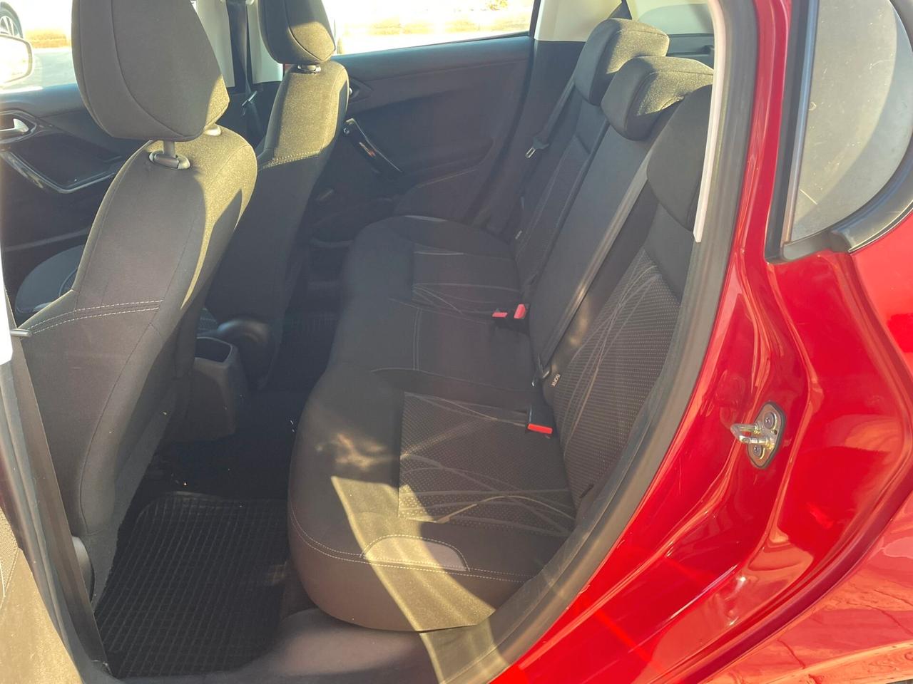 Peugeot 208 1.4 HDi 68 CV 5 porte Allure neopatentati
