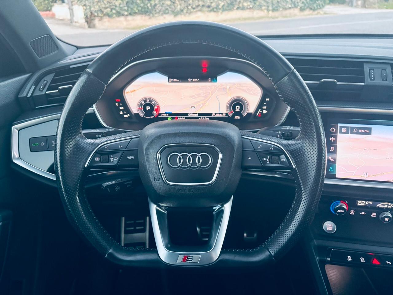 Audi Q3 2.0 TDI 150 CV S tronic line Edition