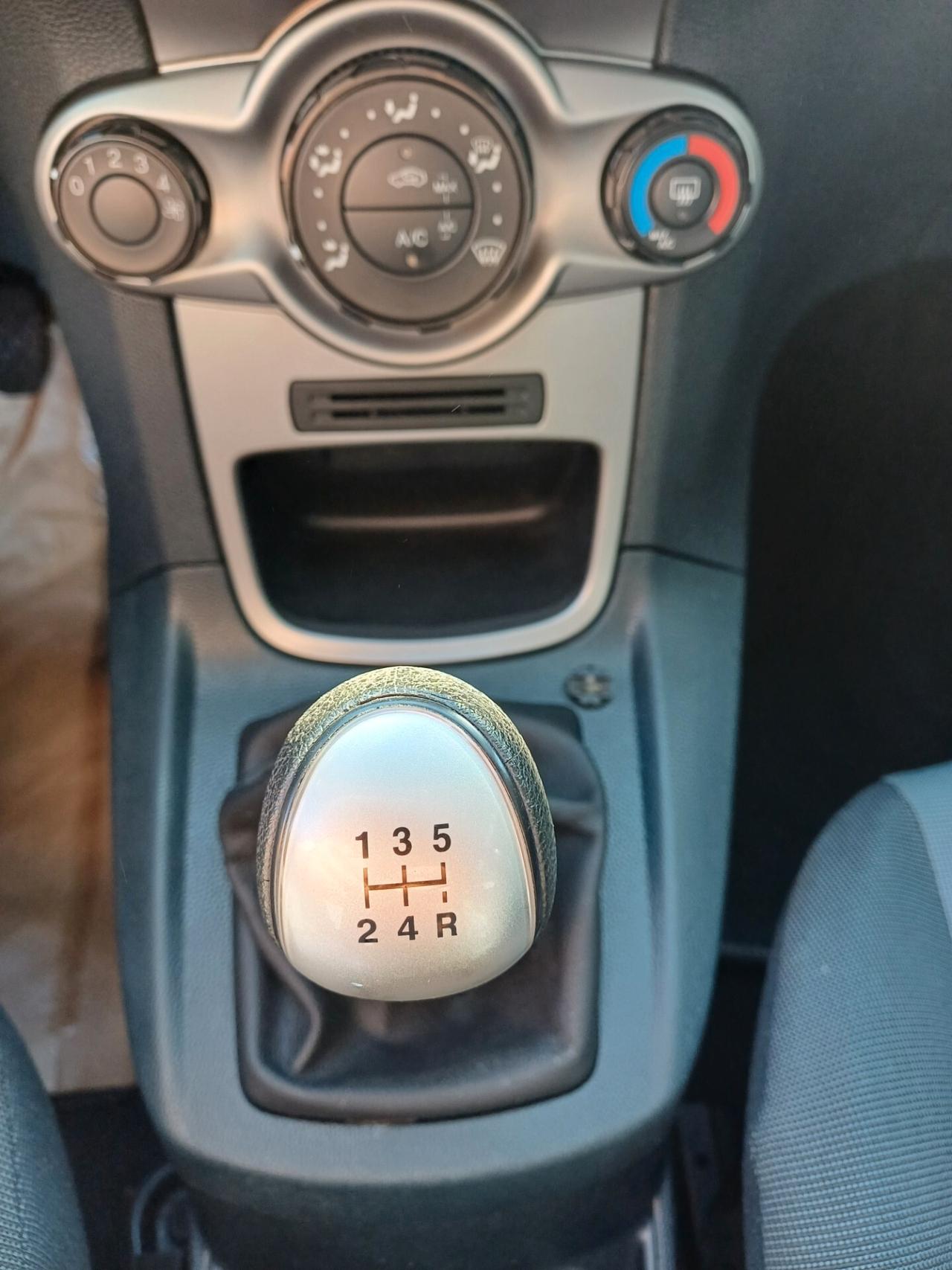Ford Fiesta Fiesta 1.2 60CV 5 porte neopatentati,garanzia