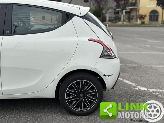 LANCIA Ypsilon elefantino blu