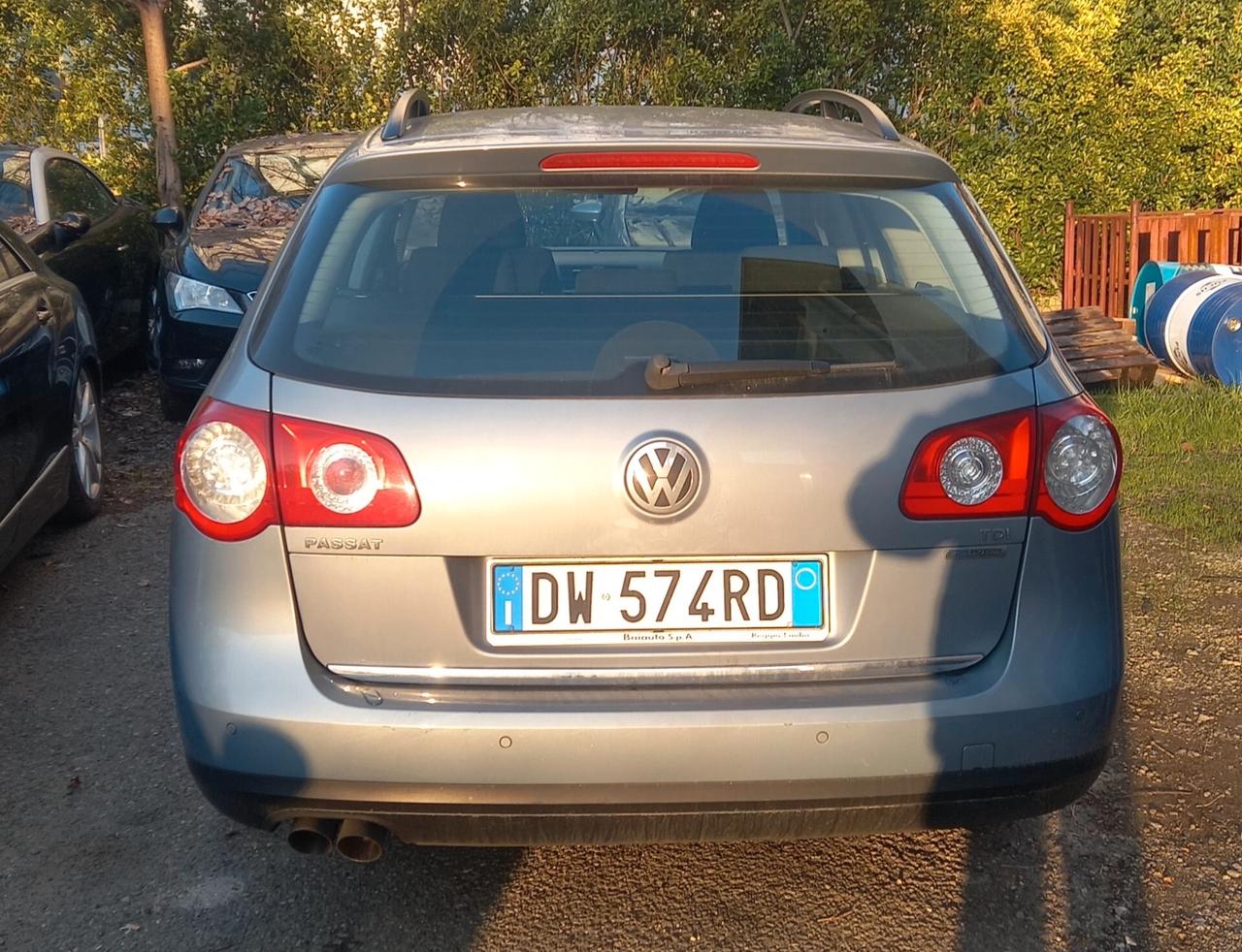 Volkswagen Passat 2.0 TDI 110CV DPF Trend. Bluemot.