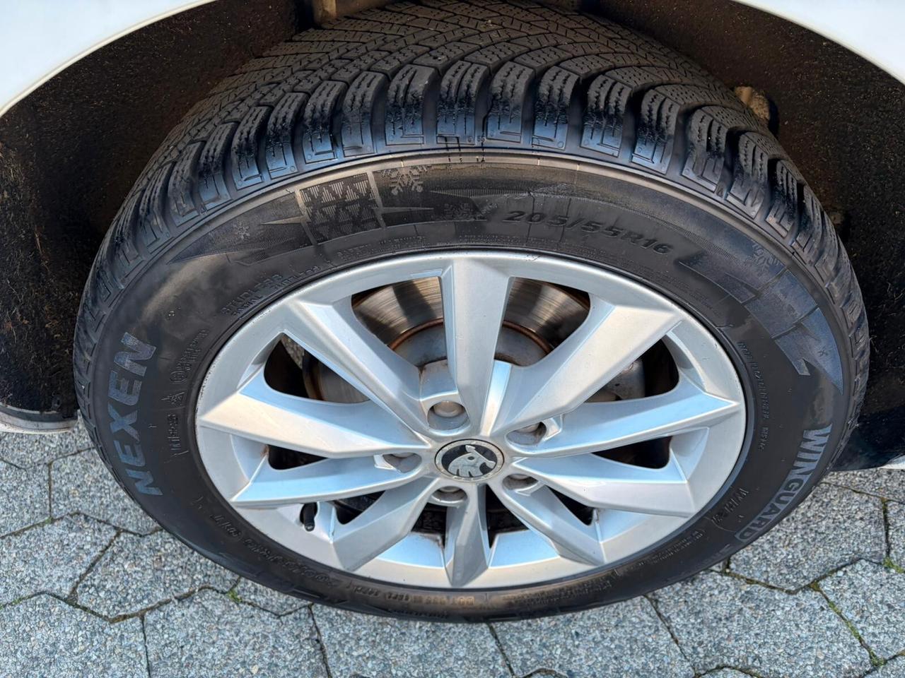 Skoda Octavia 1.4 TSI DSG Wagon Ambition G-Tec