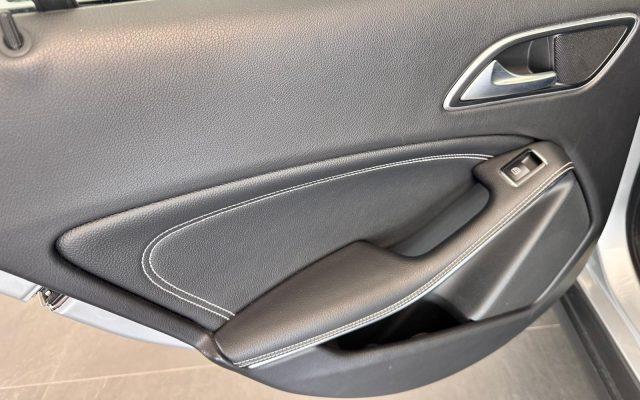 MERCEDES-BENZ GLA 200 2.0 d 136 CV Sport