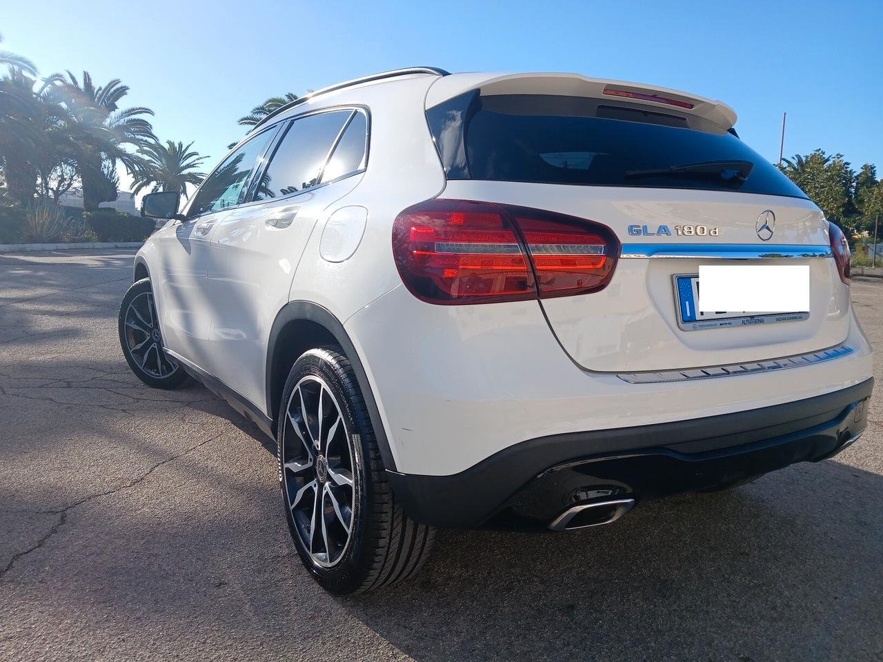 Mercedes GLA 180 AUTOMATIC PREMIUM 1.5 109CV